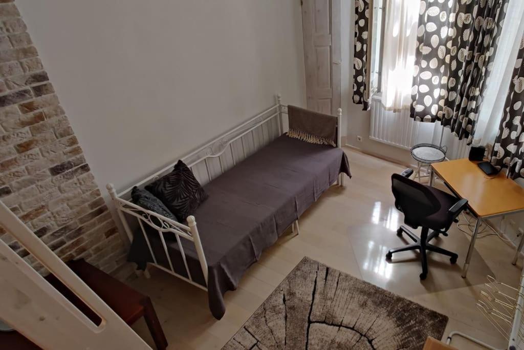Apartment Spacious Ground-floor In Etu-toeoeloe *