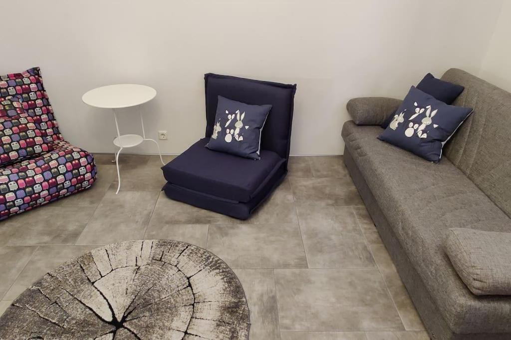 Apartment Spacious Ground-floor In Etu-toeoeloe Helsinki